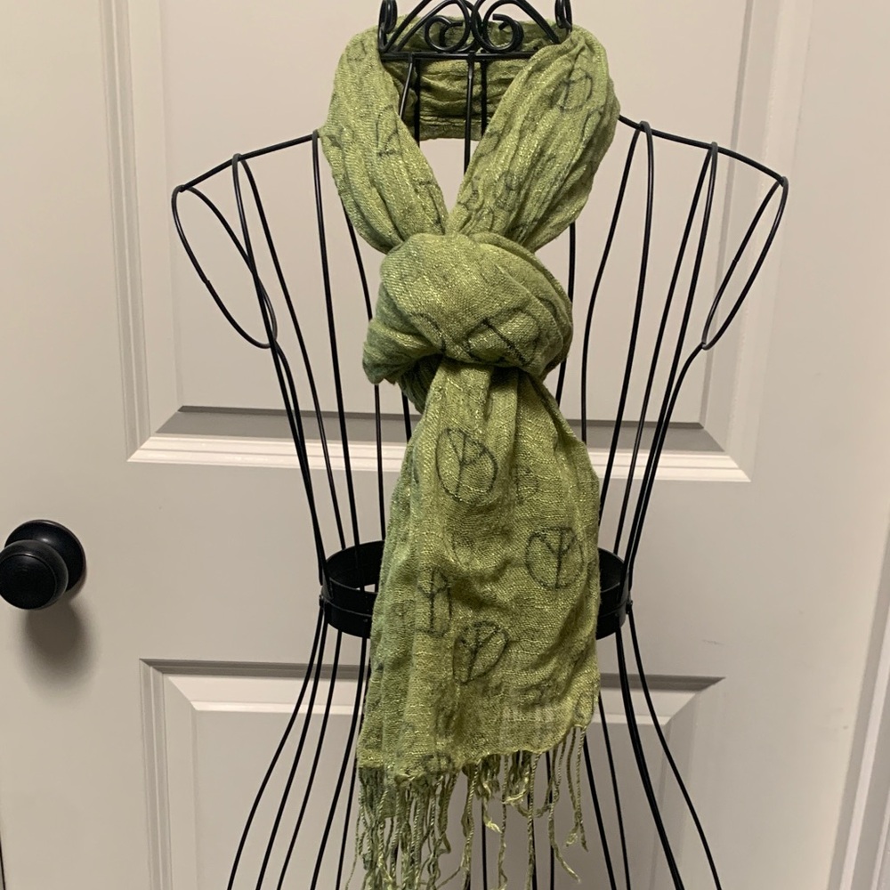 Green Patterned Scarf